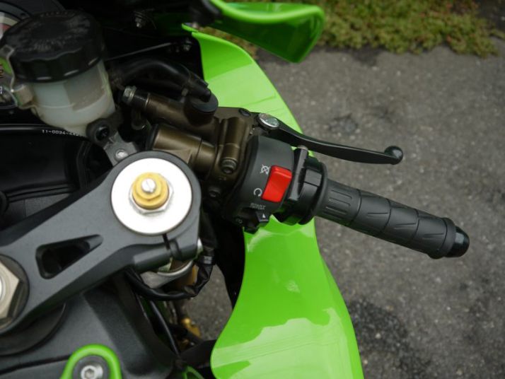 KAWASAKI ZX10R ZXT00C